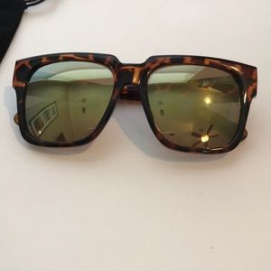 Quay Australia Sunnies